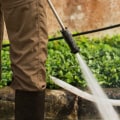 Are there any special considerations when using an adjustable spray pattern feature on a powerwasher?