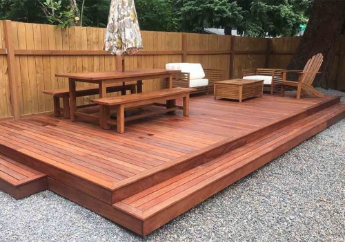 Wood Decks vs. Composite Decks: Choosing the Best Option for Your Home